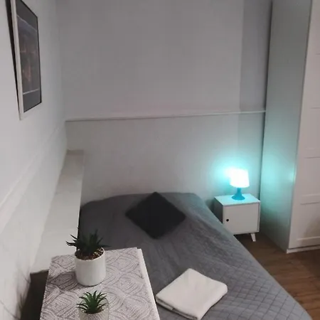 Lux Gaj By Na Dni アパート ヴロツワフ